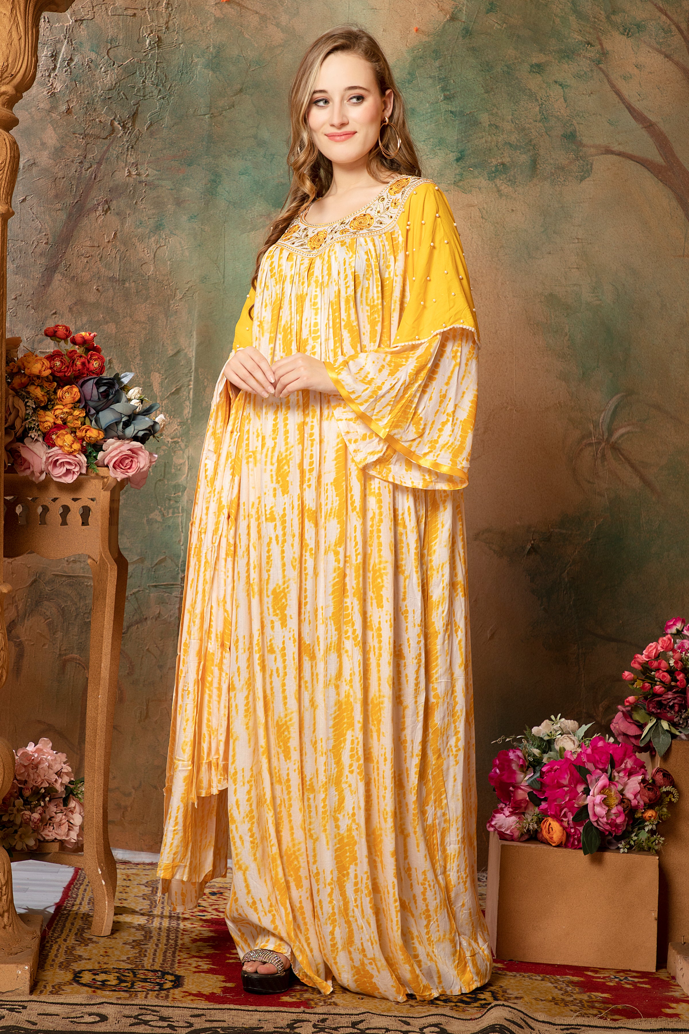 Side of Jasmine Yellow Cotton Kaftan With Thread Work